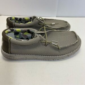 Hey Dude Wally Sox Men’s Canvas Slip On Shoes size 8 Camel